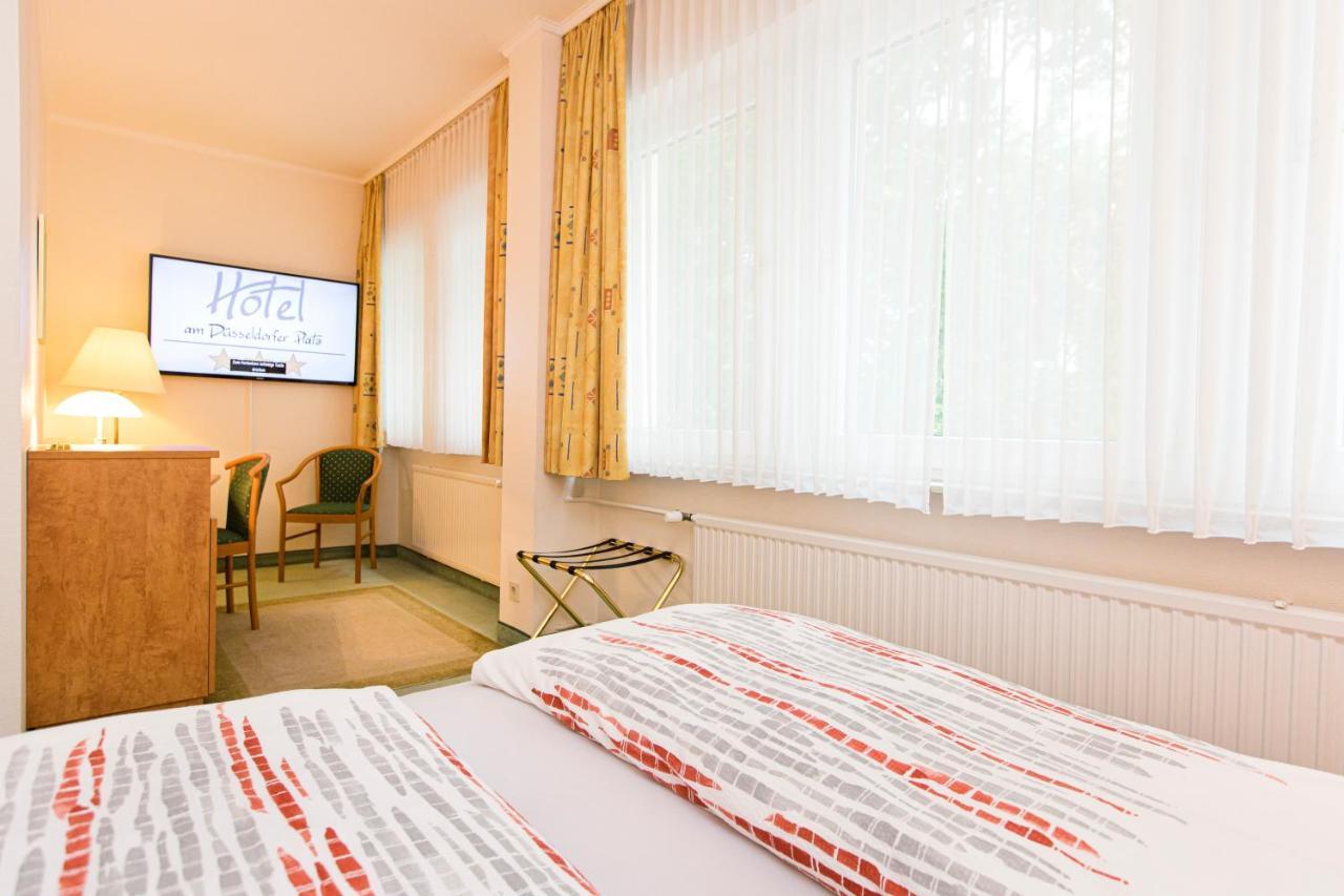 Hotel Am Duesseldorfer Platz Ratingen Esterno foto